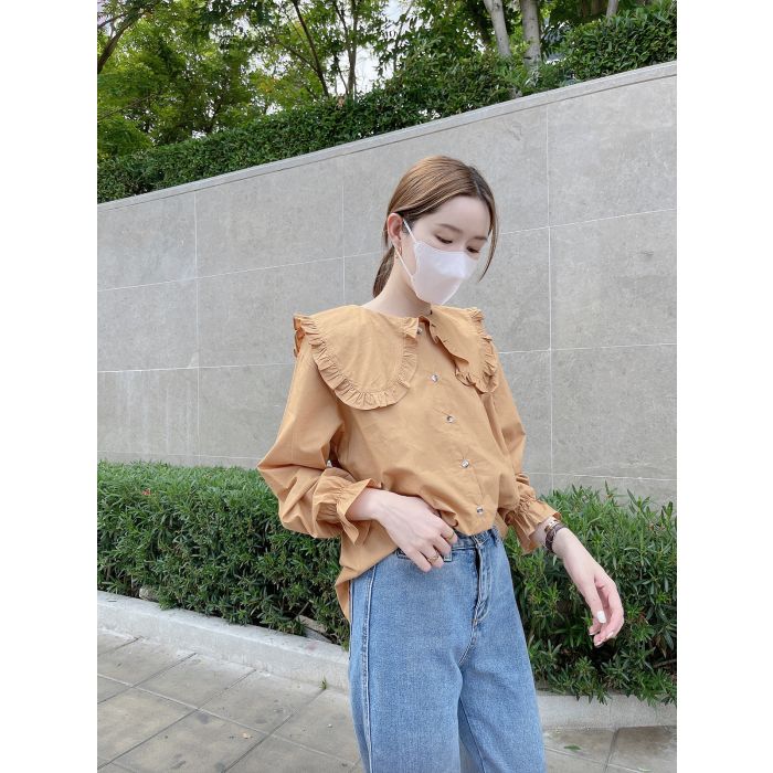 TENDER OVERSIZED COLLAR COTTON BLOUSE-TAN