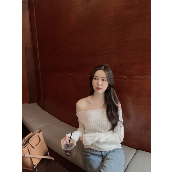 FRAPPE OFF SHOULDER KNIT TOP-VANILLA