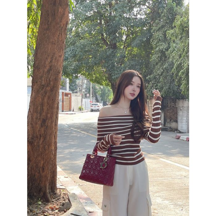 CUDDLE STRIPE OFF SHOULDER KNIT TOP-BROWN