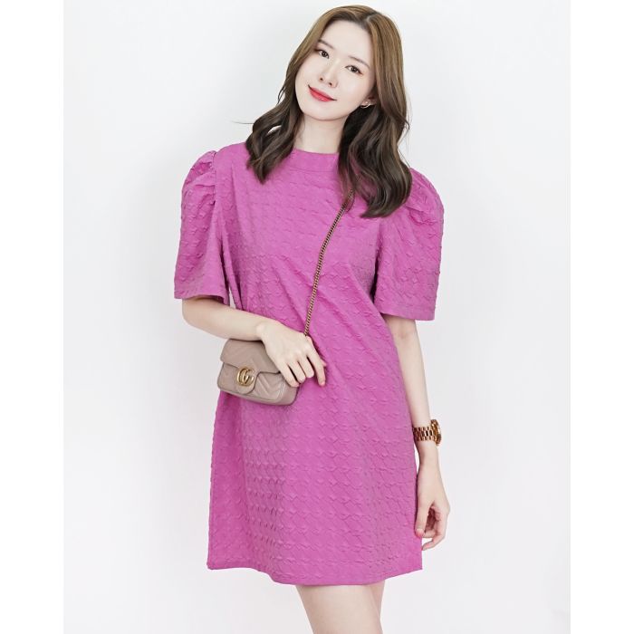 HOUNDSTOOTH EMBOSSED OVERSIZED DRESS-PINK