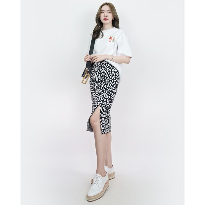 JAGUAR GRAPHIC KNIT SKIRT-BLACK