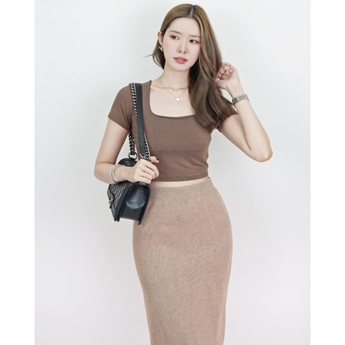 SQUARE NECK JERSEY CROP TOP-BROWN