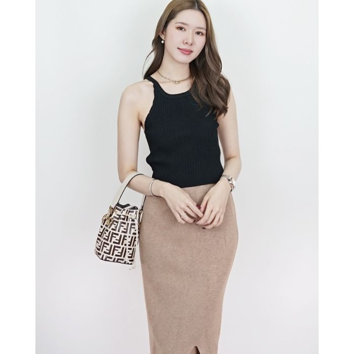 SPECIAL OFFER * EMMY KNIT SLEEVELESS TOP-BLACK