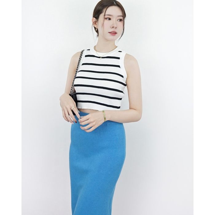 STRIPE CROPPED SLEEVELESS KNIT TOP-WHITE