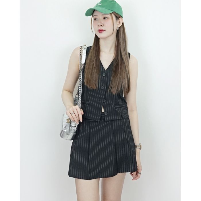 PINSTRIPE VEST & SKORT SET-BLACK