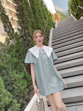 STRIPE PUDDING BOW OVERSIZED COLLAR DRESS-GREEN