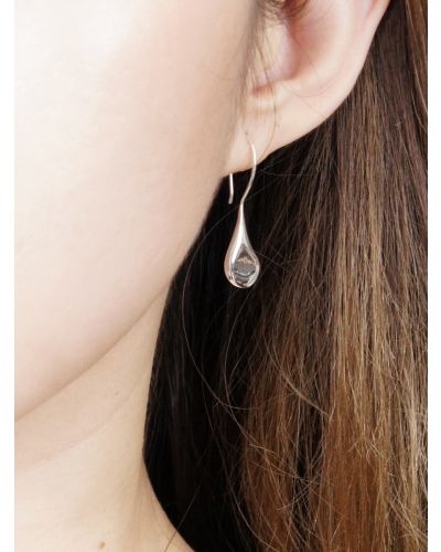 DELICATE POLISHED SILVER EARRINGS