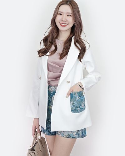 MURAL BROCADE BLAZER & SHORTS SUIT SET