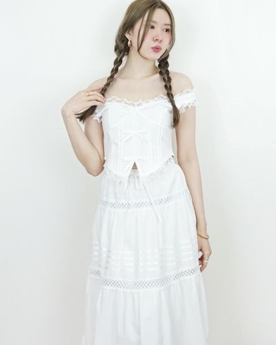 LUNA BOW LACE VEST TOP